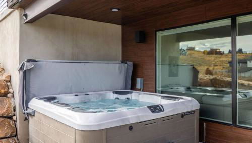 Luxury Lodge with Hot Tub, Theater and Pickleball Court - Foto 2