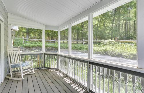 Sparrow Bush Retreat w/ Pool & Screened Porch - Foto 3