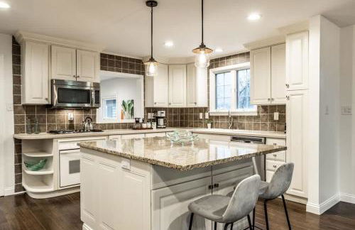 Broad Ripple Falcon Crestview Bungalow-Family Friendly - Foto 12