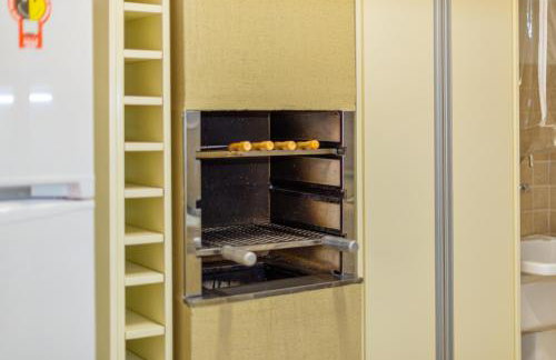 Lagos de Gramado, 2D na Av Borges de Medeiros - Foto 21