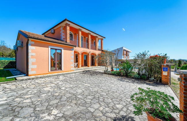 Villa in Visnjan With Private Heated Pool - Photo 36