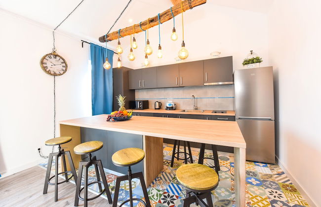 Parliament & River View Apartments - Photo 50