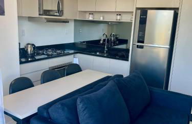 Ap completo a 900m da Vila Germânica com Piscina, Academia, Wi-Fi, Ar, Garagem e Tv no quarto - Foto 11