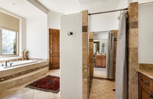 Desert Oasis with Pool Black Mountain Views - Photo 31