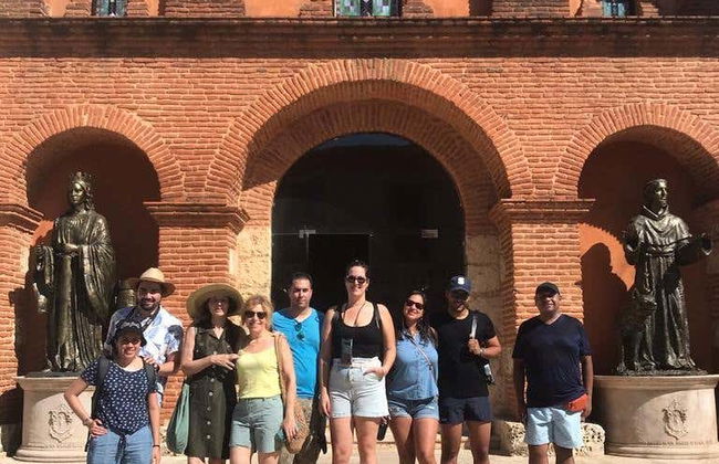 Tour por la zona extramuros de la Ciudad Colonial de Santo Domingo - Foto 2