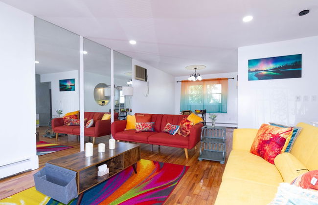 Cheerful & Beautiful 3-Bedroom Ranch - Photo 36