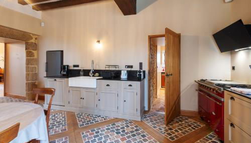 Château de Marigny - Piscine Privée 8000m2 Jardin - Photo 3, stove