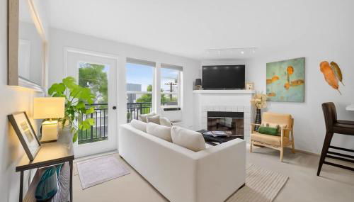 Free Parking - City Views - Near Attractions - Foto 4