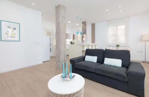 ApartUP Valencia Opera - Photo 11