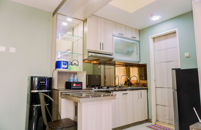 Fancy And Nice 2Br At Gading Greenhill Apartment - Photo 5