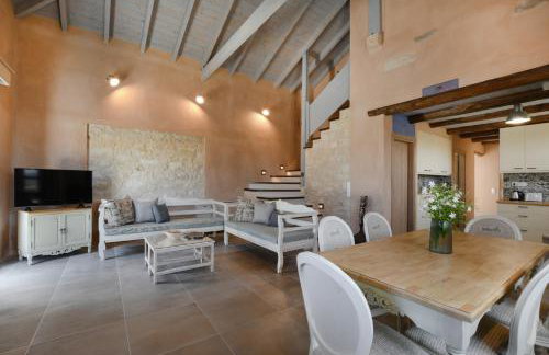 Arismari Villa - Heated Private Pool - Photo 33