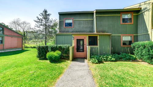 Skiers Paradise Townhome with Deck in Cortland! - Photo 3