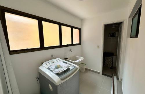 Frente Mar com garagem, Ar Condicionado e WI-FI grátis em Santos - Foto 17