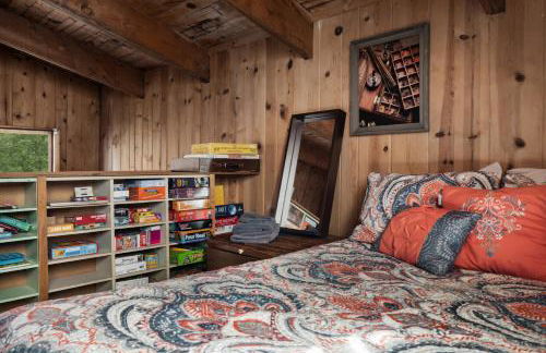 Waterfront w Hot Tub Fire Pit Deck & Water Toys - Foto 26