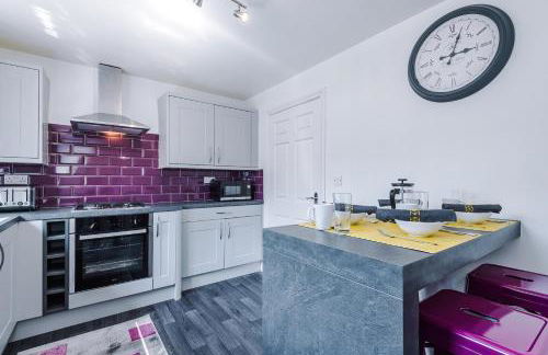 Beach Retreat with Hot Tub Sleeps 8 - Foto 55