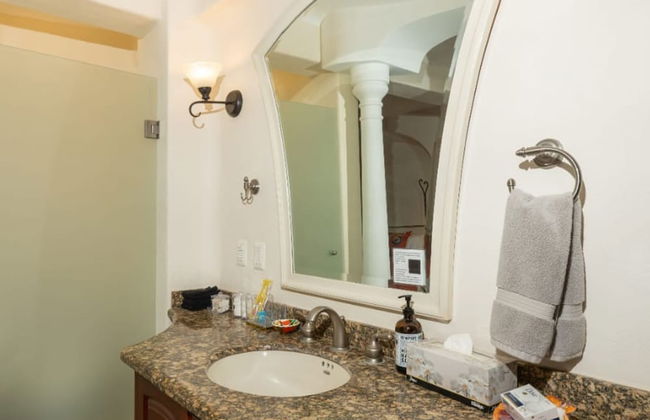 Ocean Front Penthouse Pool Sleeps 8 People - Foto 23