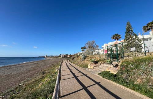 Sunrise Beach Front - Casares del Mar - Photo 38
