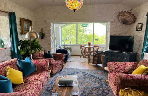 Lofthouse - secluded quirky cottage with sea views! - Photo 29