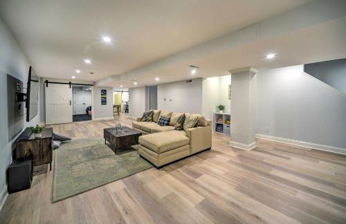 Stunning House with Deck, Game Room and Home Gym! - Foto 31