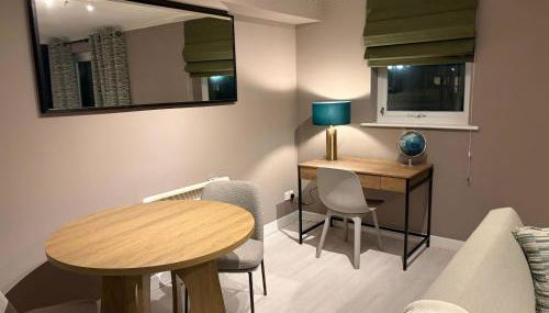 Stylish 1-Bed Riverside Views Near DLR Canary Wharf - Foto 5