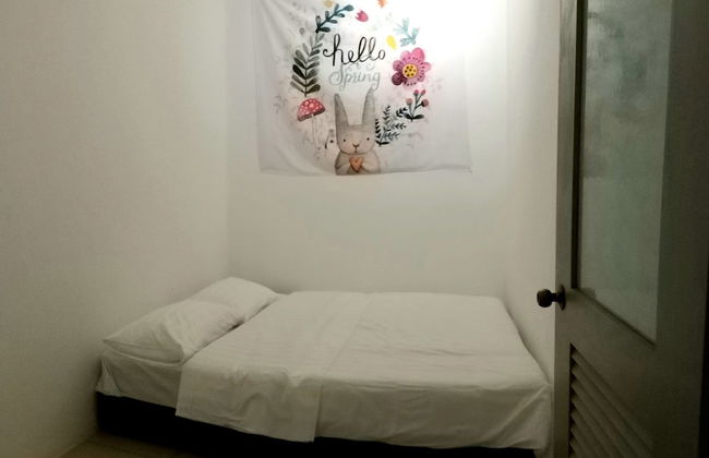 Misty Wonderland Next to Night Market - Foto 3