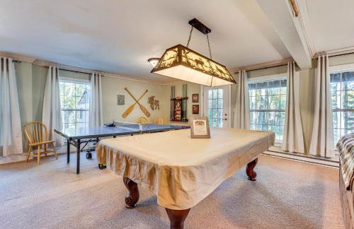 Secluded Log Cabin with Game Room and Forest Views - Foto 15