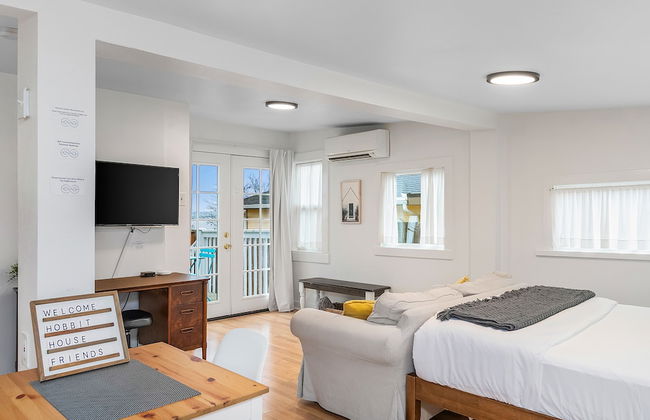 Walk to the waterfront The Hobbit House - Foto 4