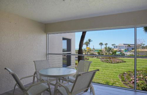 Sanibel Inn 511- Premier Two Bedroom Residence, Resort Amenities Included! - Photo 12