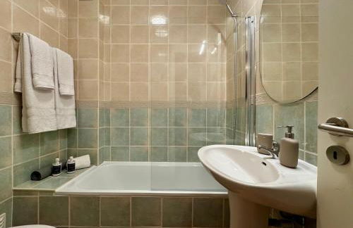 Cosy 1-Bedroom Apartment with Private Terrace in Loulé - Foto 24