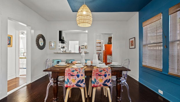 Gorgeous Artistic Fully Fenced Home Near Downtown - Foto 5, Habitación