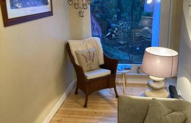 Warrenpoint Gate lodge - Photo 16