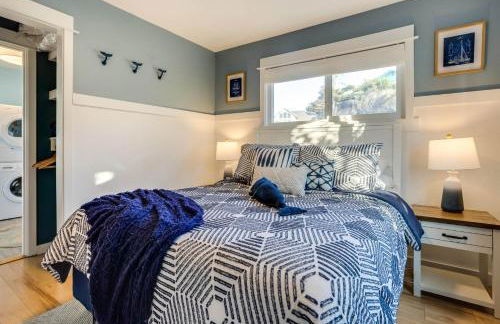 Ocean Front with Spectacular Views! 2 Bedroom, 2 Bath! Seal Rock Cottage! - Foto 17