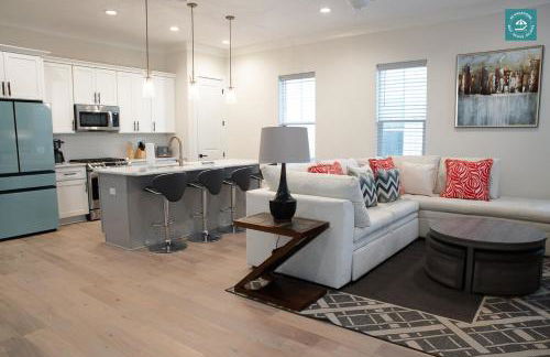 R3 at Inlet Beach with Pool Access and EV Connector - Walk to Beach - Photo 2