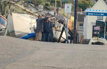 Fishermen's cottage with log burner, 2 bathrooms & sea views from garden terraces - Foto 54