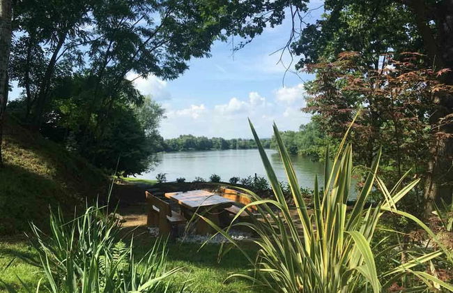 Amazing Chalet with Private Garden, Hot Tub, Sauna, Great Location by the River - Foto 25