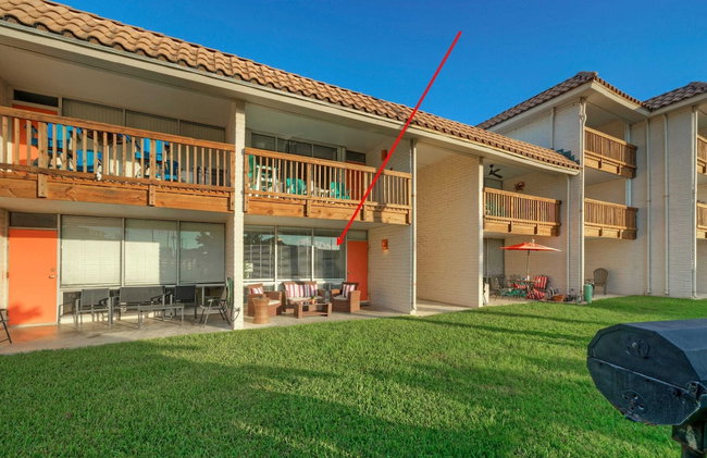Beach Boardwalk Access Pool + Remodeled Interior Tropical Haven by Avantstay - Photo 41