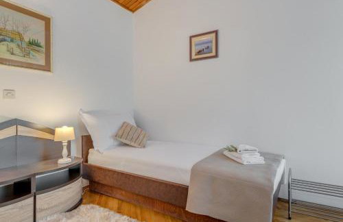 Above The Sea - Foto 75