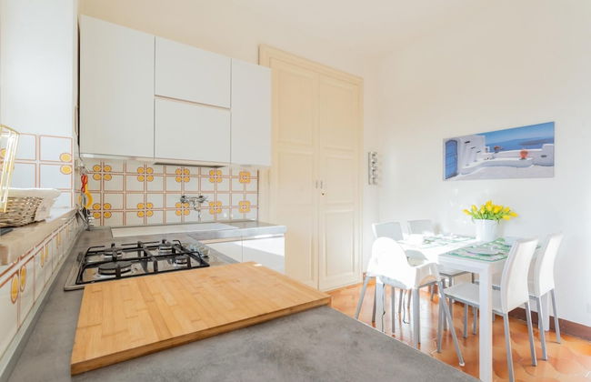 Villa Ida in Lenno With 3 Bedrooms and 2 5 Bathrooms - Photo 9