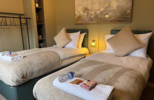 Modern House Near Livingston - Foto 14