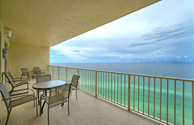 Luxurious High-Rise Condo with Direct Beach Access & Beachside Pool - Unit 2105 by RedAwning - Foto 35