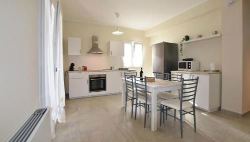 2 Bedroom Gorgeous Apartment In Ognina - Foto 5