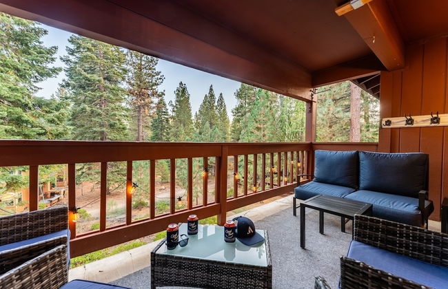 Incline Paradise by Avantstay Walk to Town Lake 5mins to Ski Resort - Photo 1