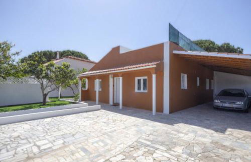 Family-Friendly Villa with Private Pool & Rooftop Oasis - Foto 4