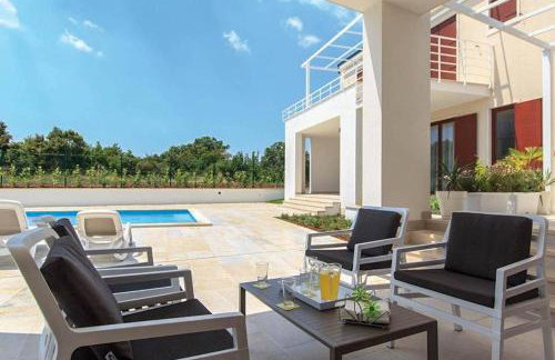 Villa Dora in Central Istria kids friendly with private pool and playground for 10 persons - Foto 19