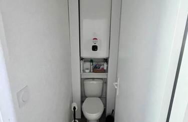 Bel appartement T2 refait à neuf avec piscine couverte de juin à fin septembre, près des stations de ski avec navette et draps et serviettes compris - Foto 8