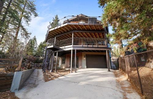 North Shore Lakefront - Spacious Lakefront with Hot Tub, & Game Room - Foto 38