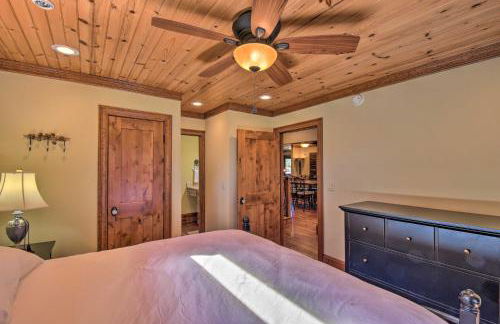 Clarkesville Ranch Cabin with Screened-In Porch! - Foto 12