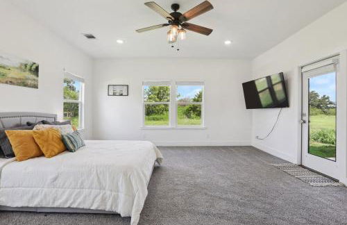 Modern Farmhouse in McDade - Foto 22