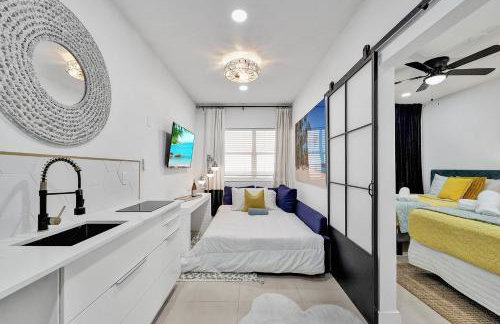 SOBE Monarch 1 - 2 BEDROOM 2 BATHROOM - MODERN APTS -WALK TO OCEAN DRIVE -2 INDEPENDENT 1 BEDROOM 1 BATHROOM APTS - Foto 20