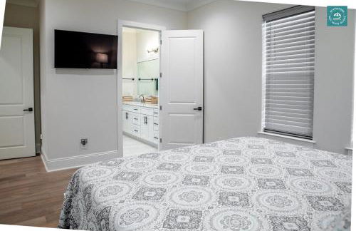 R3 at Inlet Beach with Pool Access and EV Connector - Walk to Beach - Photo 27